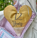 Silk Anniversary Heart Gold