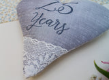 Silk Anniversary Heart Gold